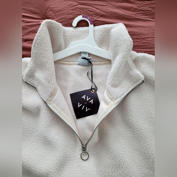 NWT Women's Plus Size 4X Fleece Pullover Outerwear Cream Color - Picture 2 of 16